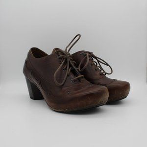 Dansko Brown Scalloped Lace-up (Size 39 EU)